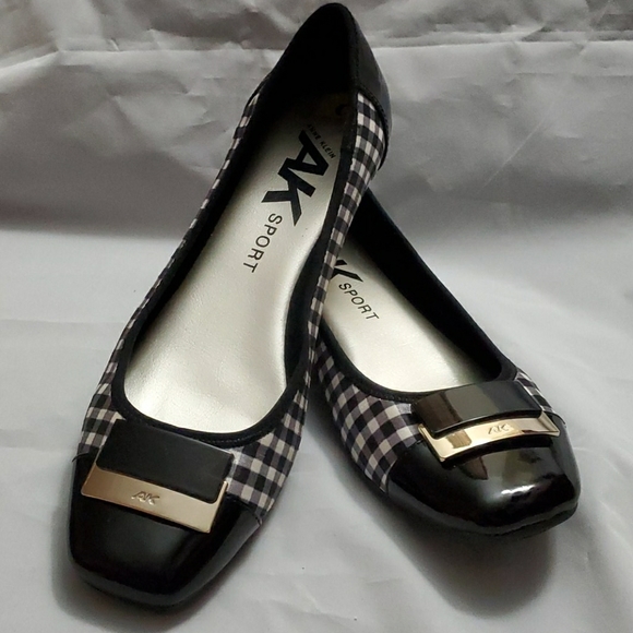anne klein black and white shoes